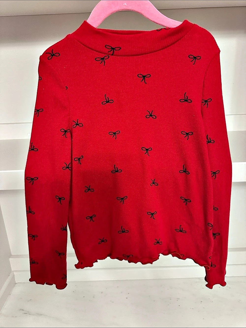 Cat & Jack xs 4-5 Red Bow Print Ribbed Mock Neck Shirt Red & Black .  Like new